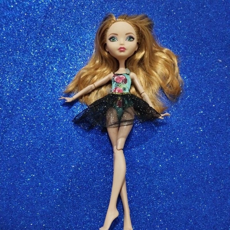 Ever After High Mirror Beach Ashlynn Ella Doll Mattel