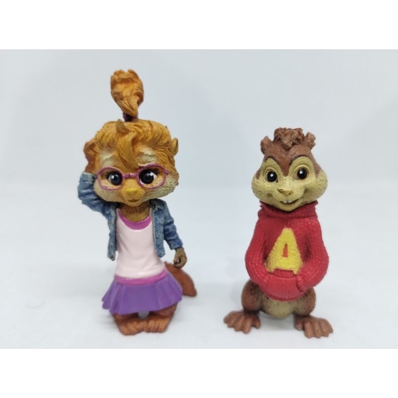 Brinquedo Boneca De Pelúcia Esquilete Eleanor - Personagem Do Filme Desenho  Infantil Alvin E Os Esquilos - 26 Centímetros De Altura - Bbr Toys