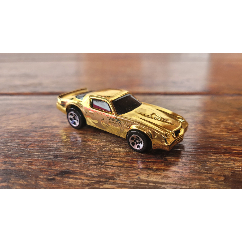 Hot Wheels - Camaro Z28 Dourado - Hot Wheels Dragon 5-Pack 2007 (Fora da Embalagem) - Main Line 1:64