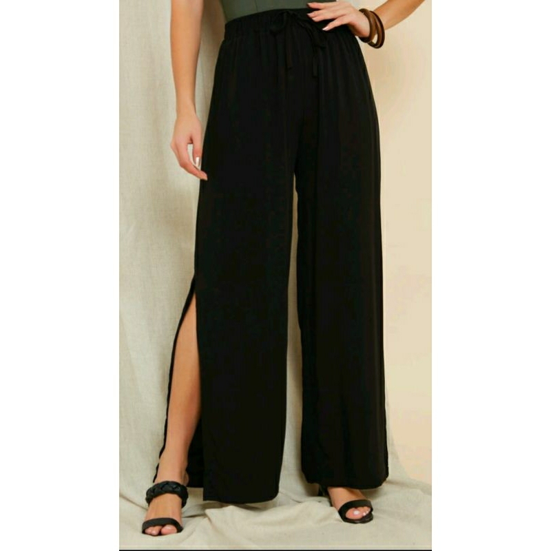 Calça Pantalona Com Fenda Tecido Viscose Cintura Alta