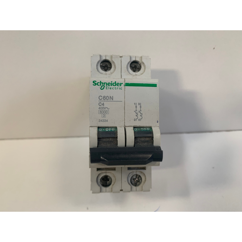 Disjoncteur Schneider C60N 4P - Courants 16A, 32A, 40A - Références 24228, 24231, 24232, 24621