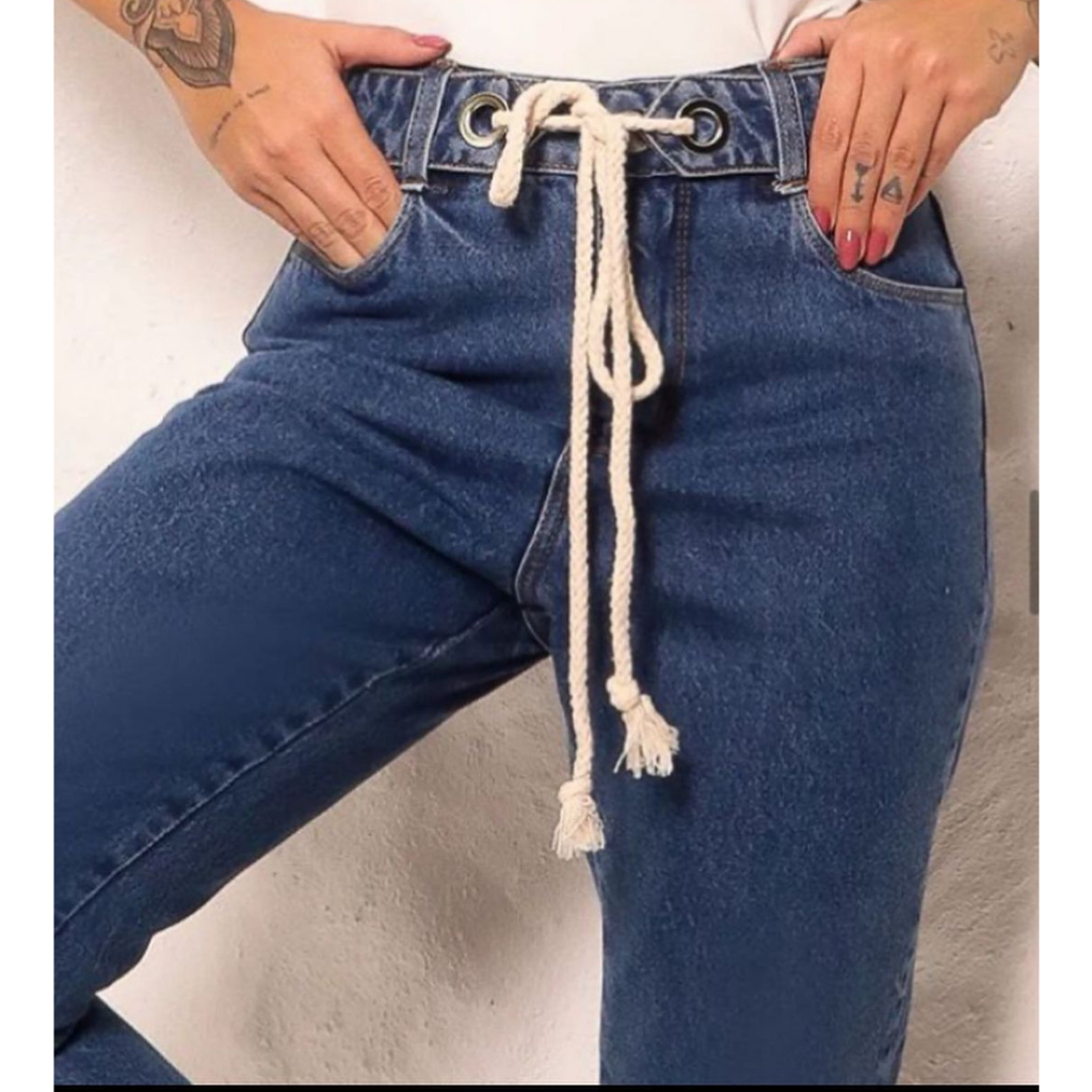 Calça Feminina Mom Jeans Cinto Cordão