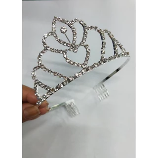 Tiara coroa daminha strass