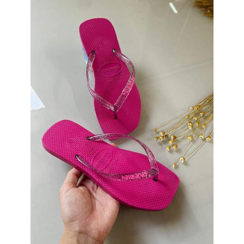 Chinelo bico quadrado slim Lançamento Havaianas verão