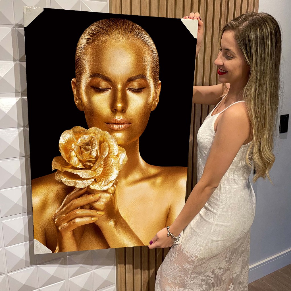Quadro Decorativo Mulher com Maquiagem Preta e Dourada Golden Vários Modelos