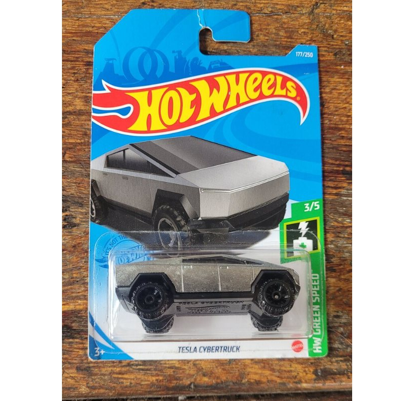 Carro Hot Wheels - Tesla Cyber Truck C/controle Remoto 1/64