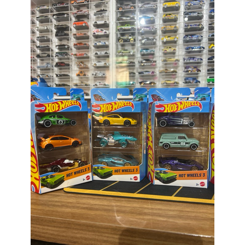 Kit com 3 Carrinhos Hot Wheels - Vários Modelos - ORIGINAL