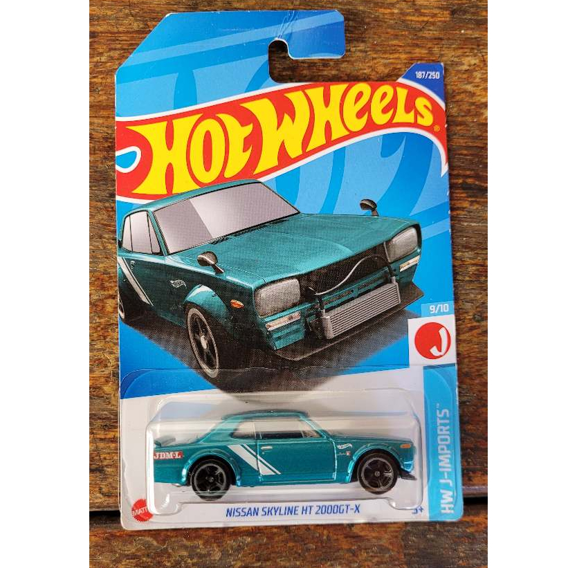 Hot Wheels - Nissan Skyline HT 2000GT-X Verde - HW J-Imports 2022