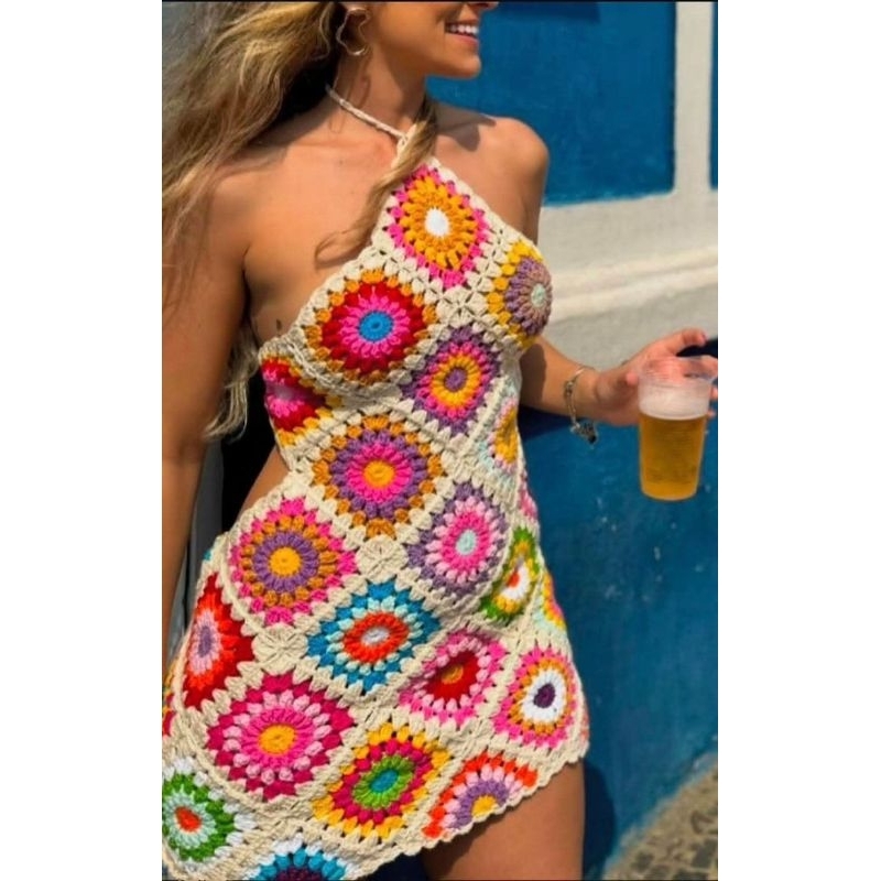 Vestido de Crochê Curto Colorido – Moda Feminina Verão Praia e Festival ...