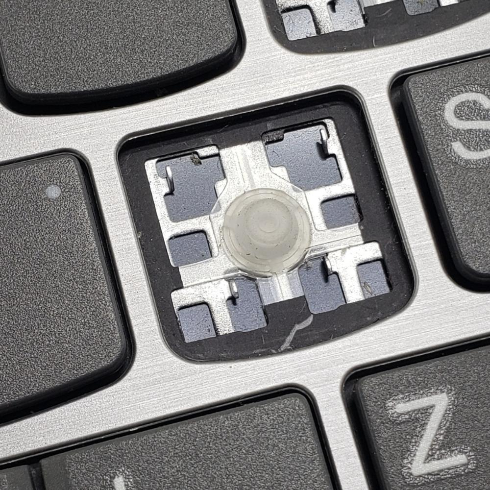 Teclas Avulsas Notebook Samsung Book NP550 E20 C/TRAVAS