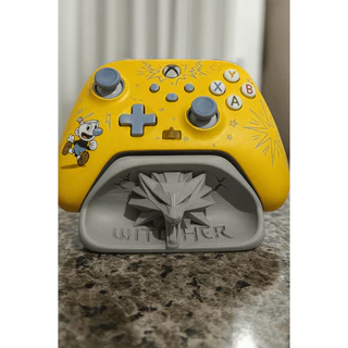 🎮🐺 Suporte de Controle Xbox – Tema The Witcher | Impressão 3D 🐺🎮