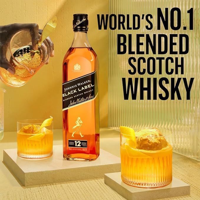 Kit com 3 Johnnie Walker Black Label Blended Scotch Whisky 1000ml