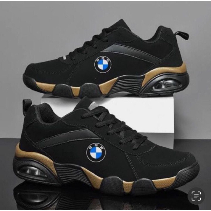 Tênis BMW Preto com Dourado