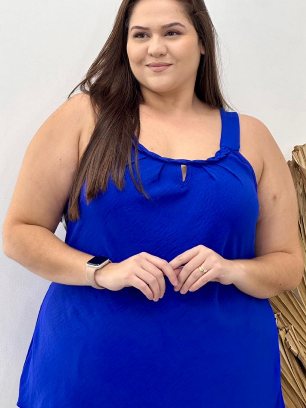 Blusa Plus Size Regata com Detalhe de Trança em Tecido Duna Liso ...