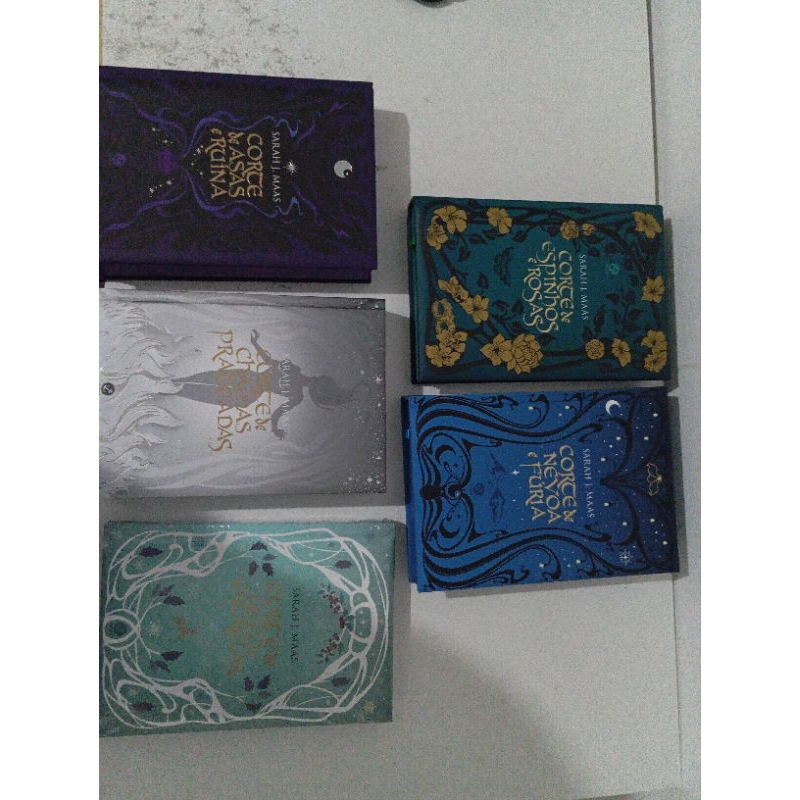 Livros - Corte de espinhos e rosas (Acotar) edição de luxo capa dura ...