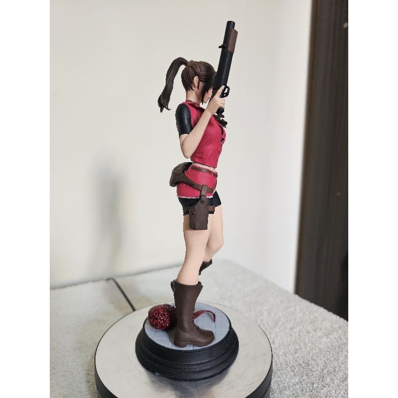 Action figure - Claire Redfield Resident Evil, feita em resina