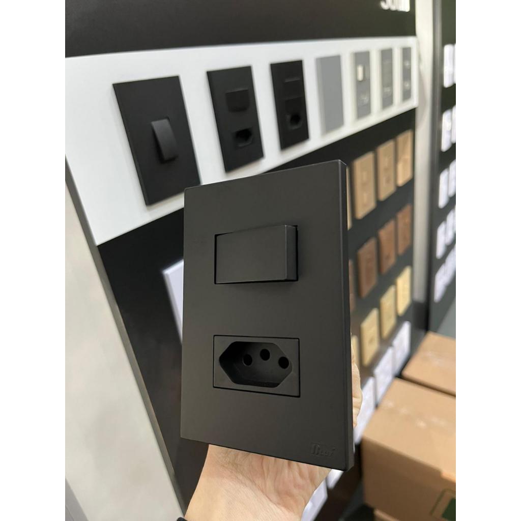 CONJUNTO TOMADAS E INTERRUPTORES - LINHA RECTA PRETO FOSCO - PEDRO ...