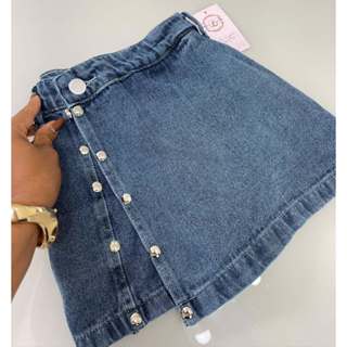 Short Saia Jeans com Fenda Lateral e Pinças com Brilho do 34 ao 52