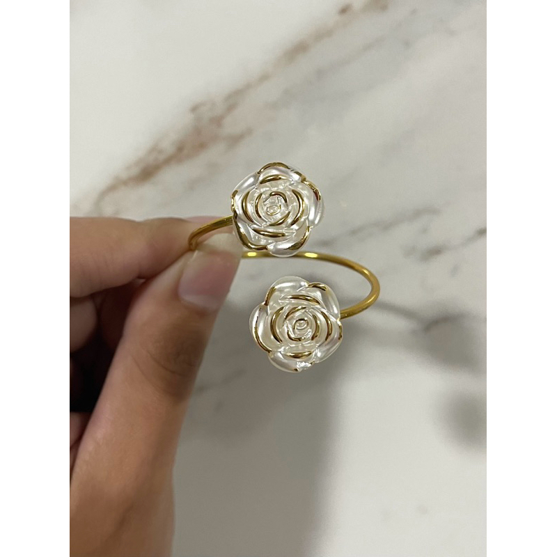 Kit Com 12 Porta Guardanapos De Argola Com Flor Rosa
