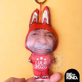 Chaveiro Artesanal Divertido Meme LALULU LULA 2026 (Feito manualmente/Criação paródica e artesanal)