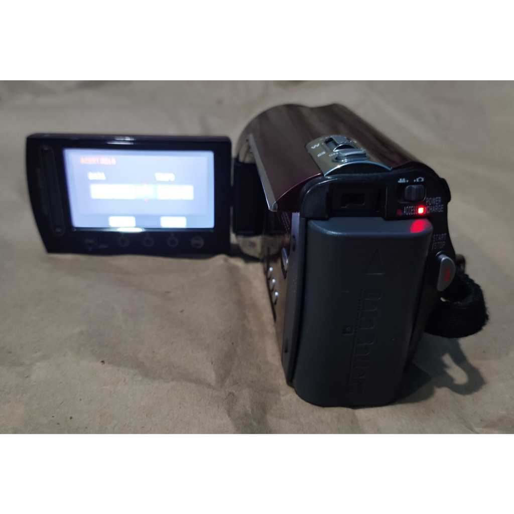 Câmera de vídeo digital JVC Everio GZ-MS100RU com zoom óptico de