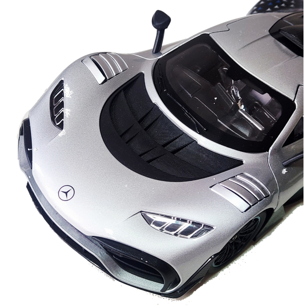 Miniatura Mercedes Amg One Escala 1:18 | Shopee Brasil