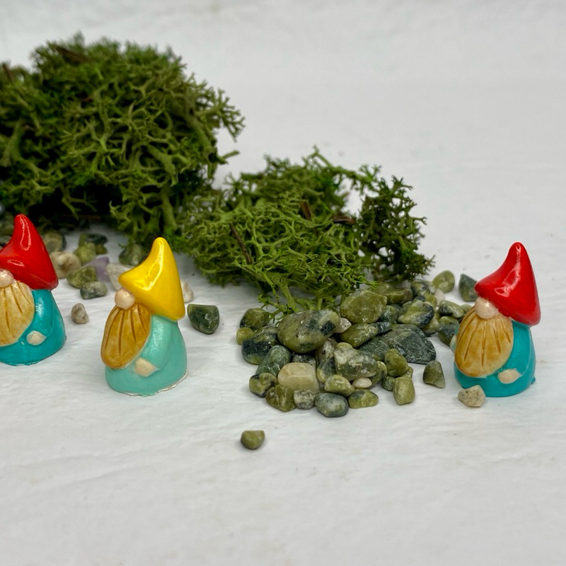 Mini Gnomos de resina - Perfeito para decorar Terrários/Mini
