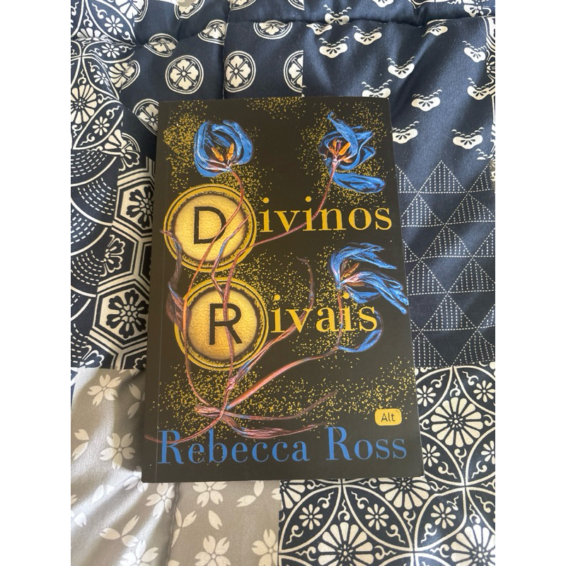 Livro Divinos Rivais – Rebecca Ross (Alt) | Shopee Brasil