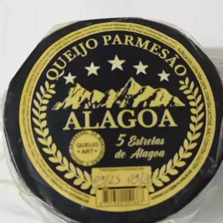 Queijo parmesão capa preta de Alagoa MG