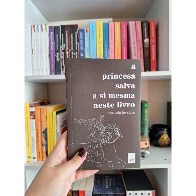 A princesa salva a si mesma neste livro - Amanda Lovelace | Shopee Brasil
