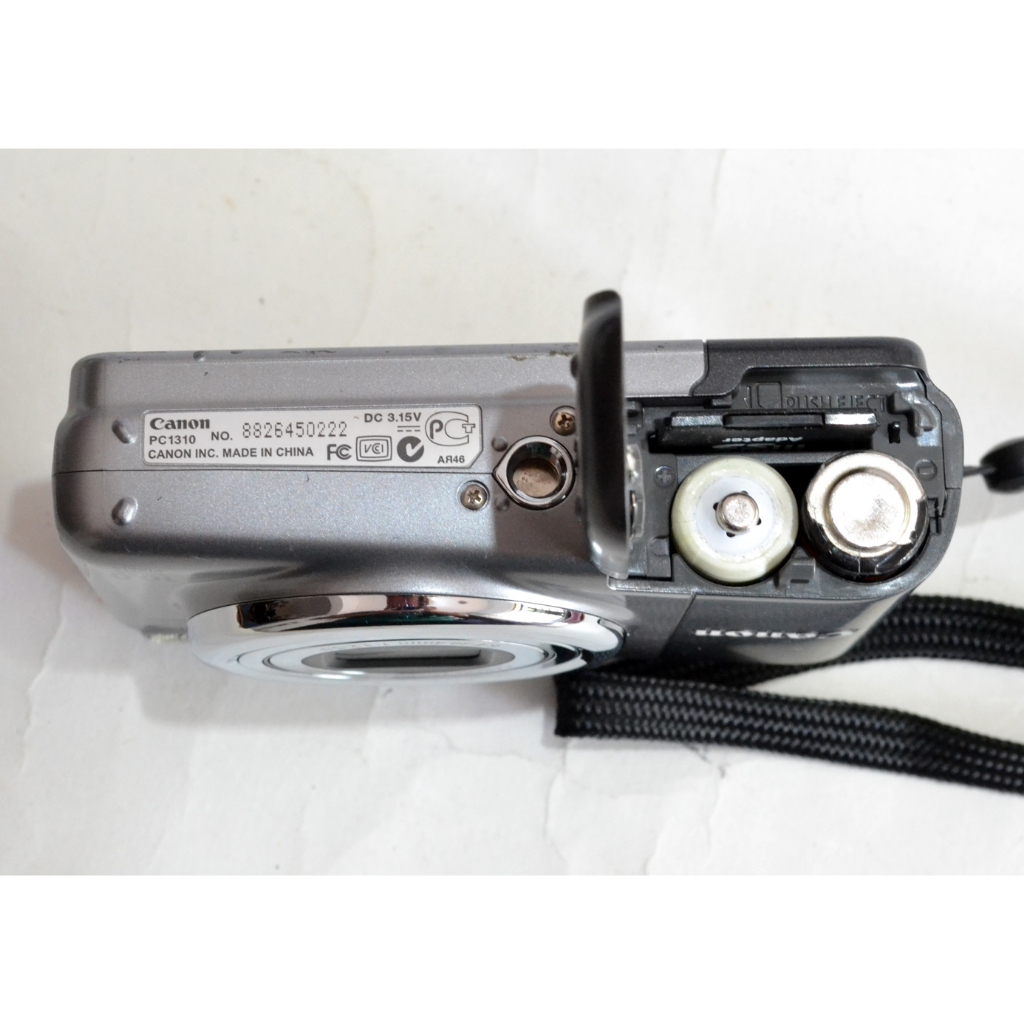 Câmera Digital Canon PowerShot A2000 IS Usado Funcionando | Shopee