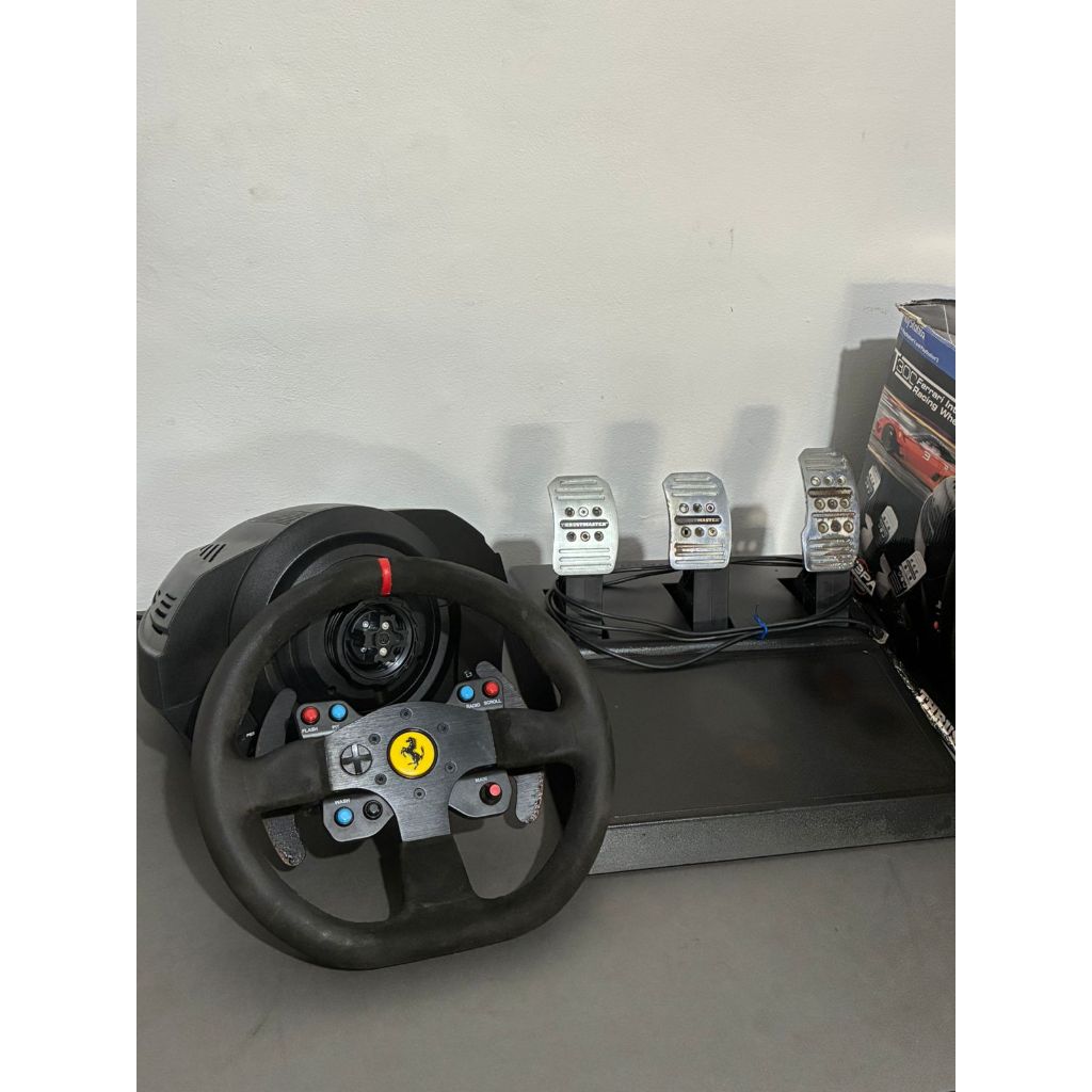 kps プレイステーション グランツーリスモ T300RS f1 フェラーリ Thrustmaster T300RS GT Ferrari Edition c/ Pedal T3PA P/ PS3, PS4