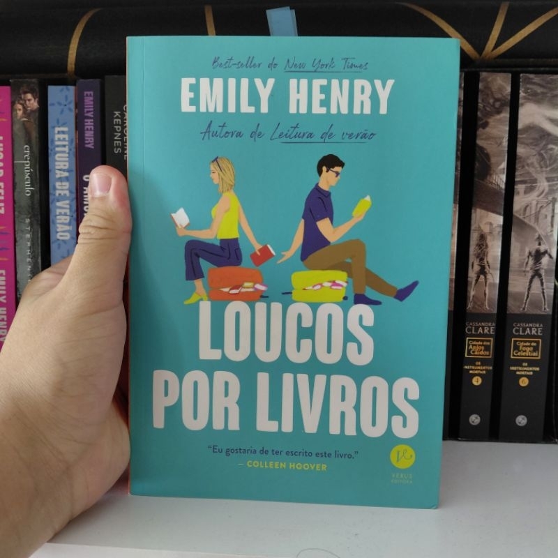 Livro Loucos por Livros - Emily Henry | Romance Enemies to Lovers ...