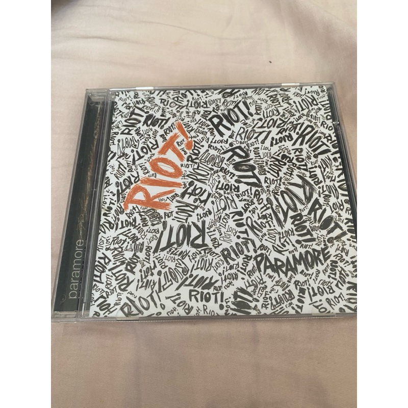 Riot! - Paramore (CD) | Shopee Brasil