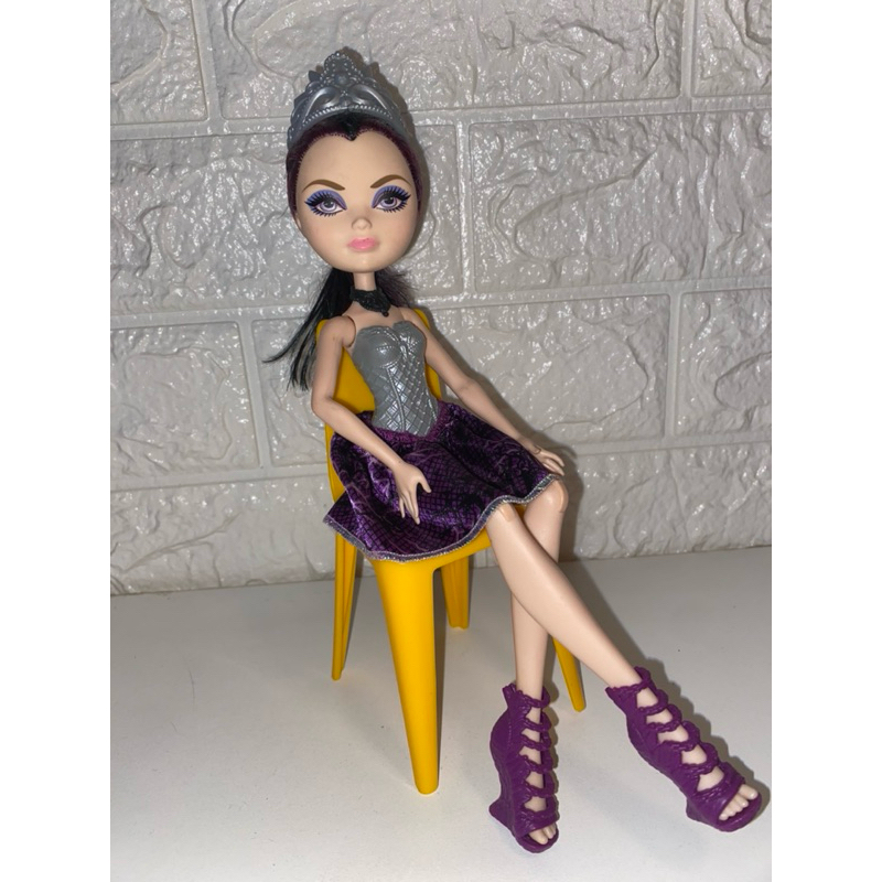 Boneca Ever After High Haven Queen básica Shopee Brasil