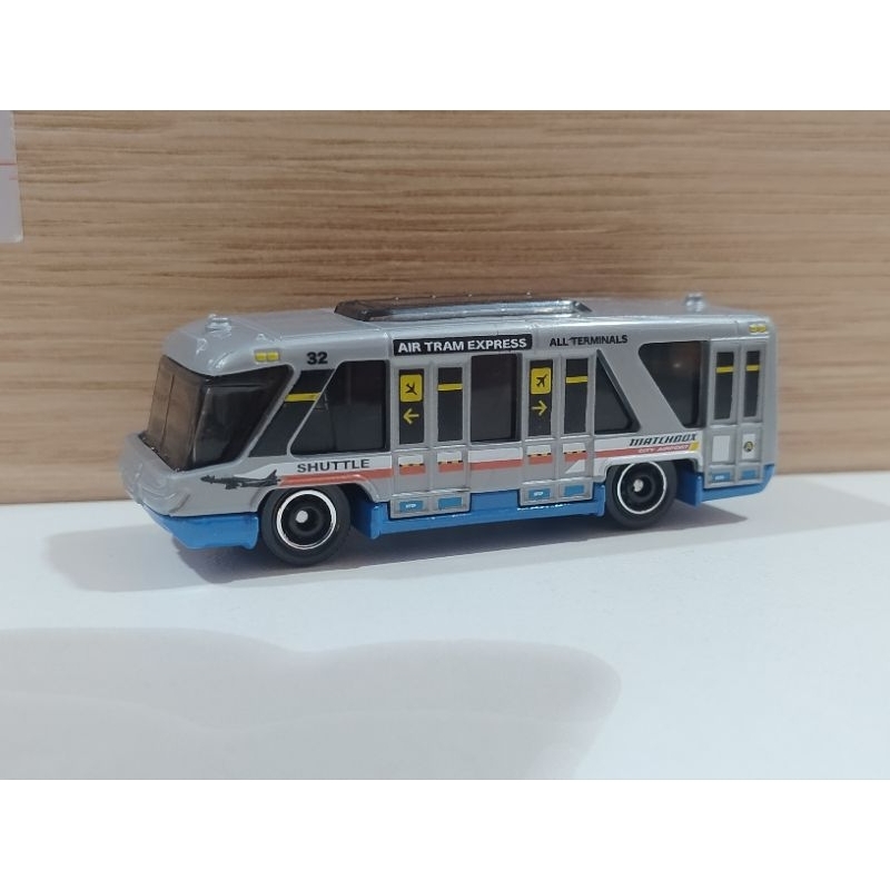 Machtbox Ônibus Swift Shuttle. | Shopee Brasil