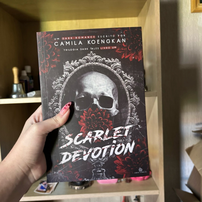 Scarlet Devotion, livro NOVO | Shopee Brasil