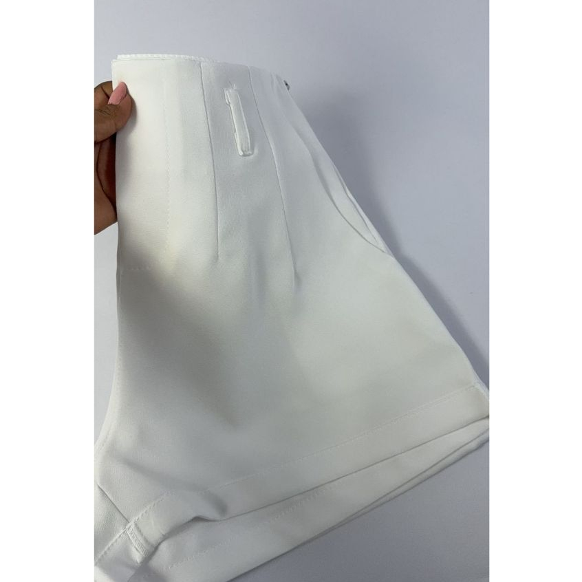 Short zarah Alfaiataria Feminino Com Zíper Na Lateral premuin