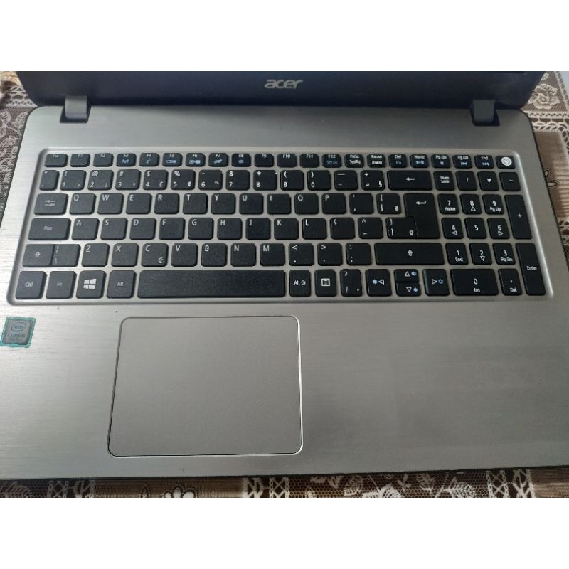 Notebook Acer F5-573 i5 8Gb, 128gb SSD, 500Gb de HD, cor cinza.