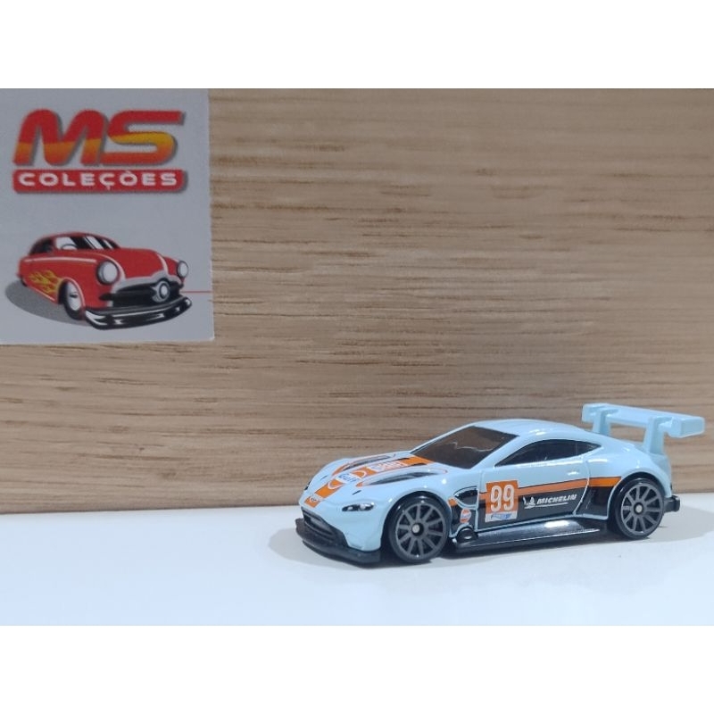 Hot Wheels Aston Martin Vantage GTE Gulf.