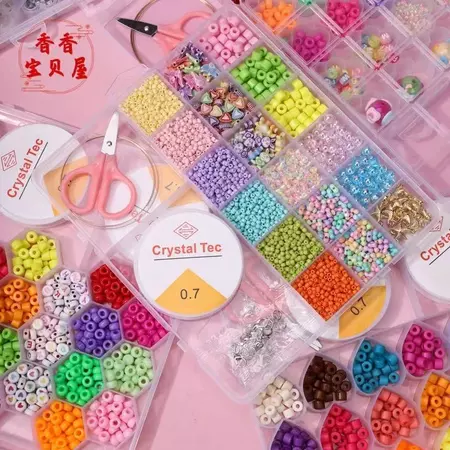 Kit Miçangas Infantil Brinquedo para Pulseira Colar colorido + Silicone e Tesoura