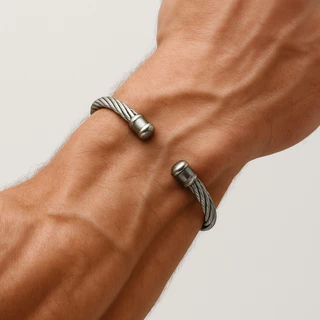 Bracelete Viking Masculino em Aço Inox – Estilo Nórdico Antialérgico e Resistente
