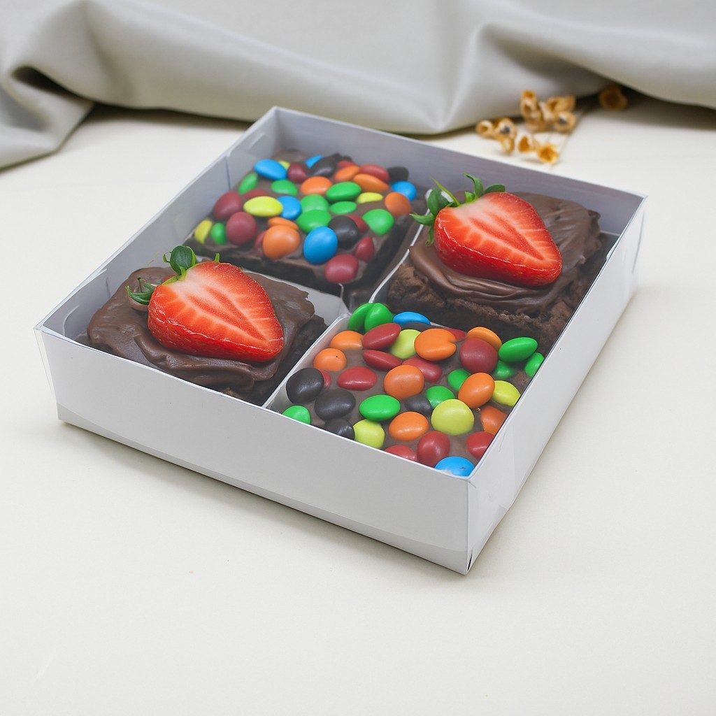 Caixa para 4 brownies, pão de mel ou palha italiana 15x15x4 