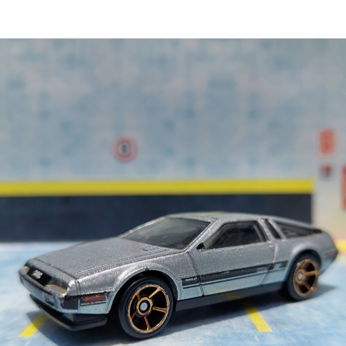 Delorean DMC - Hot Wheels
