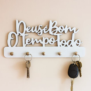 Porta Chaves de Parede Decorativo Deus é Bom o Tempo Todo em MDF Branco Multiuso