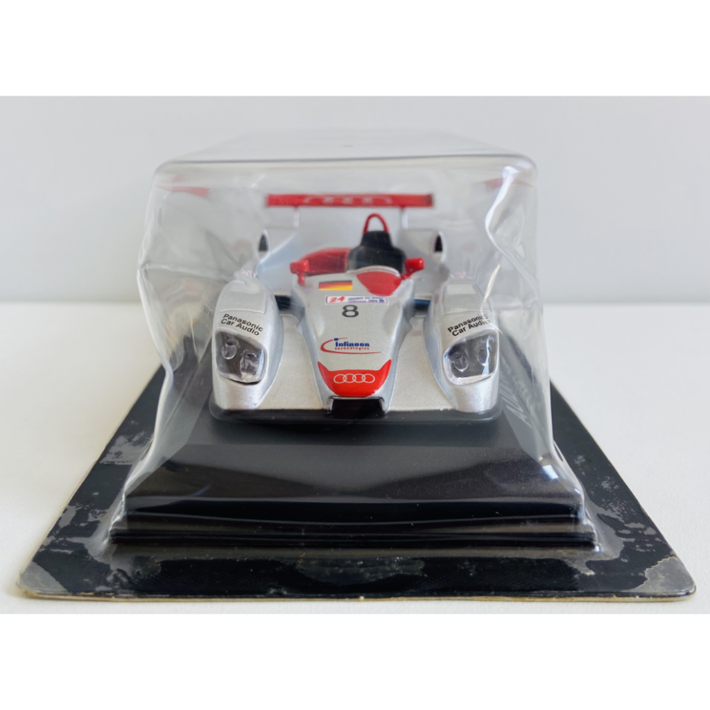 Miniatura Audi R8 LMP (Lacrada) - Vencedor de Le Mans 2000 - F1