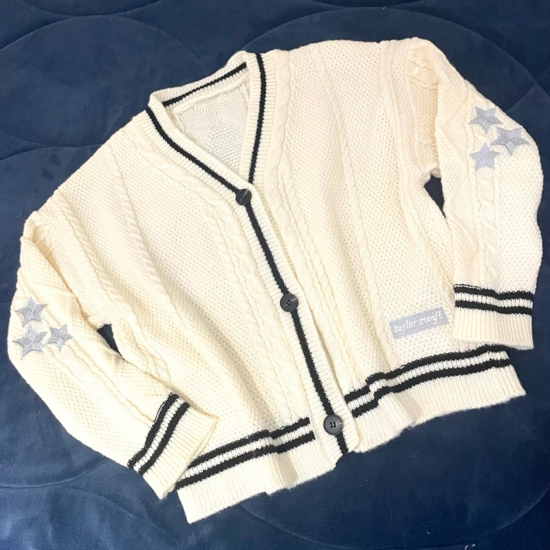 Cardigan Folklore, Showgirl, Speak Now, Red TV Taylor Swift novo