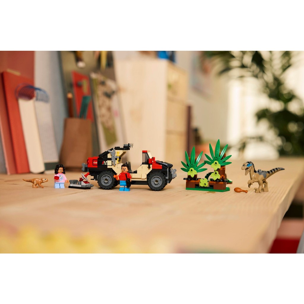Lego 76972 - Fuga Off-road Do Raptor - Lego Jurassic World