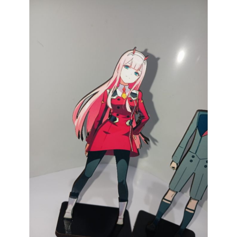 combo 2 pedestais decorativos anime Darling in the franxx zero two