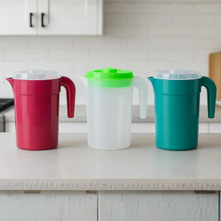 Kit Jarra Plástica 2 Litros Colorida – Garrafa para Água, Suco, Limonada – Cozinha e Geladeira